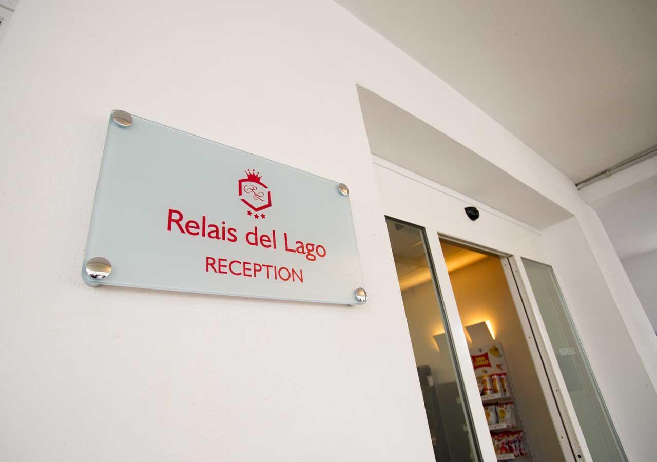 Hotel Relais Del Lago Марта Екстер'єр фото